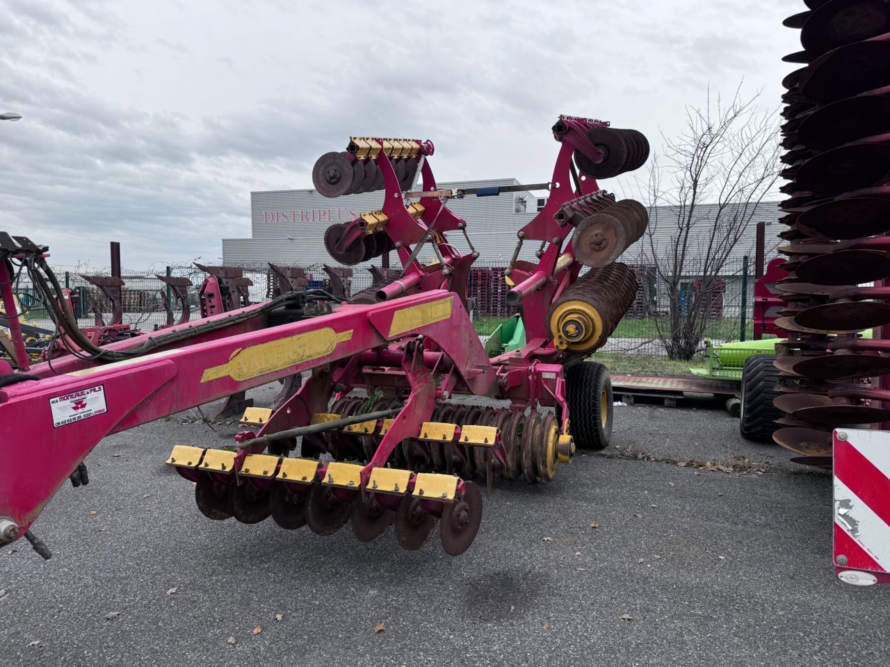 E-FARM: VÄDERSTAD carrier 500 - Coltivatore - id UHSDNFI - 12.500 € - Anno di costruzione: 2012 - Francia