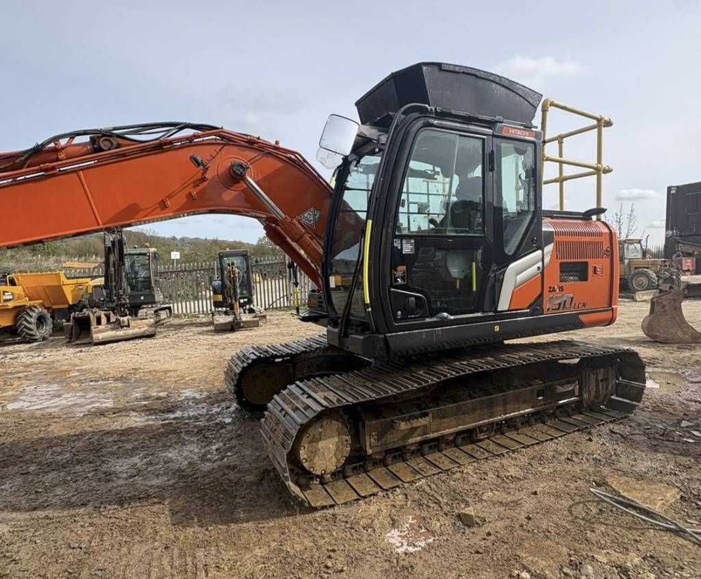 Hitachi zx 130 lc n-7 Crawler excavator €49,655