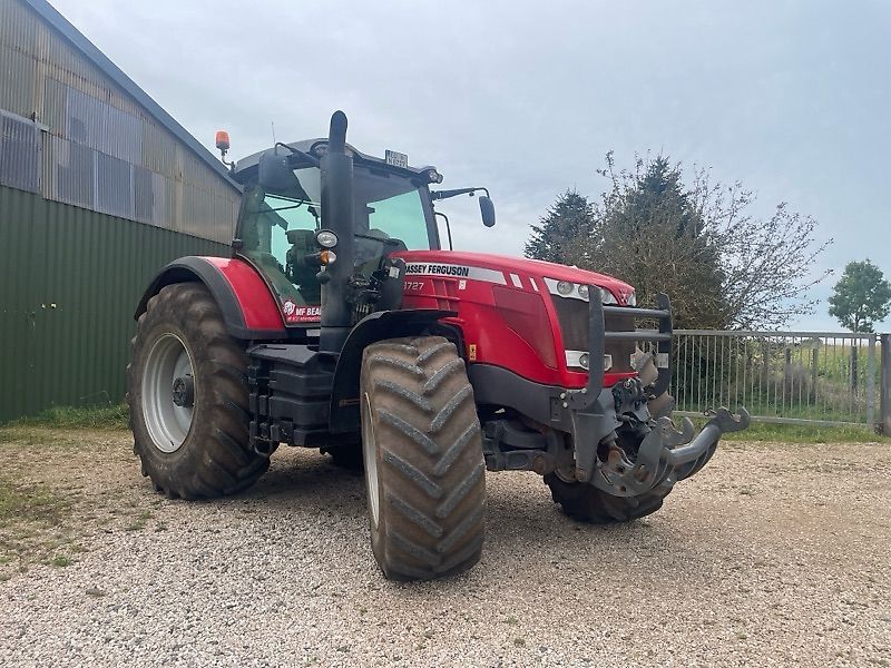 E-FARM: Massey Ferguson 8727 Dyna-VT - Tractor - id UWQPH1R - €139,950 - Year of construction: 2017 - Engine hours: 1,725,Engine power (HP): 280,Germany
