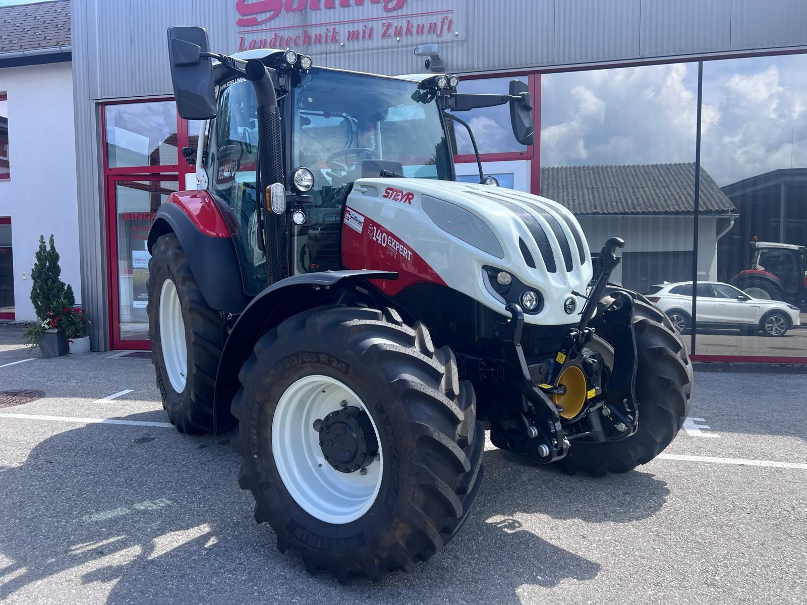 E-FARM: Steyr 4140 expert cvt - Traktor - id GSUBN6R - 101.250 € - Baujahr: 2024 - Österreich