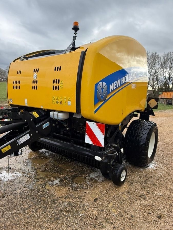 New Holland TM 150 Пресс-подборщик 18 900 €