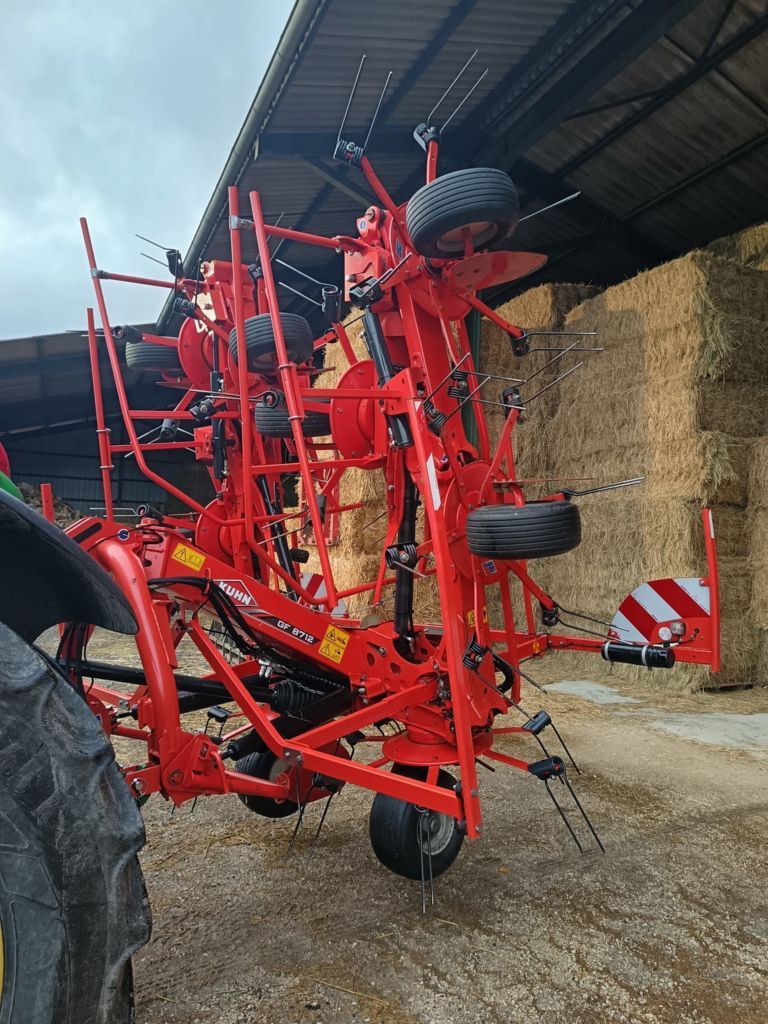 Kuhn GF 8712 Tedder €10,800