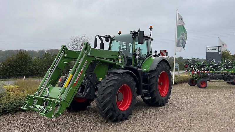 E-FARM: Fendt 728 Vario - Traktor - id RCYUG7F - 458 381 € - Dania