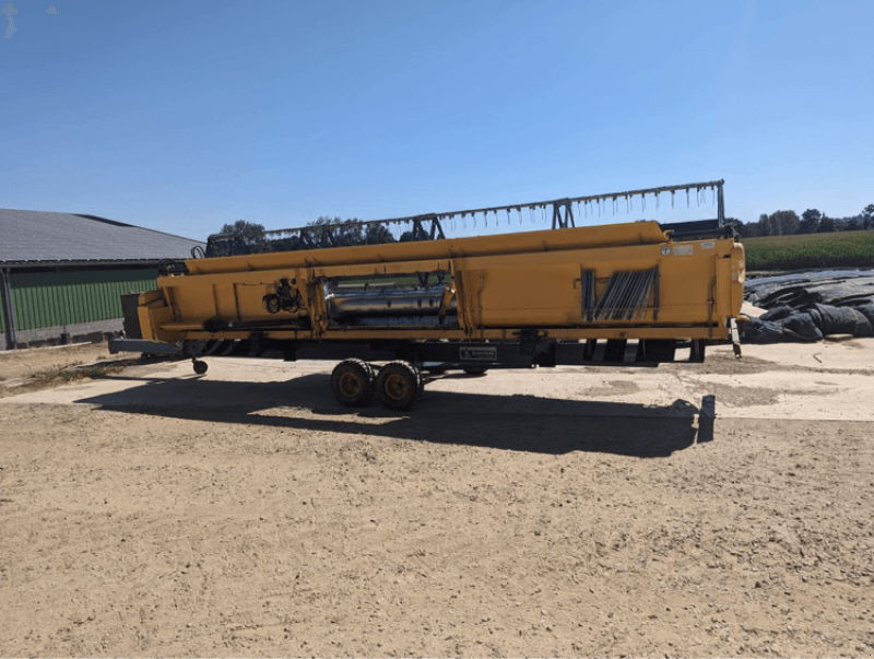 E-FARM: New Holland 7,43M/24FT HCAP - Barre de coupe - id NMZLDVI - 13 000 € - Année: 2006 - France