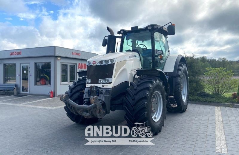 Massey Ferguson 8680 tractor €60,500