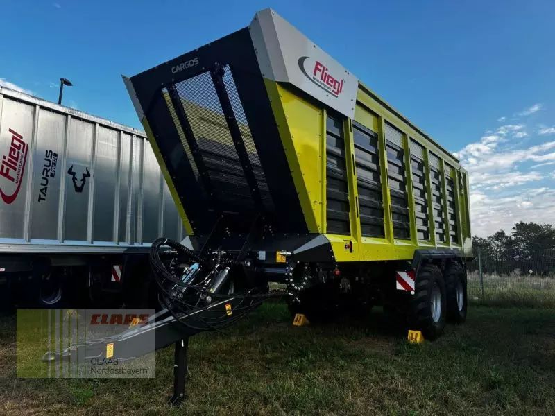 E-FARM: Fliegl cargos 750 trend preishammer - Transporte de forraje - id UFZ1BY6 - 57.500 € - Año: 2024 - Alemania