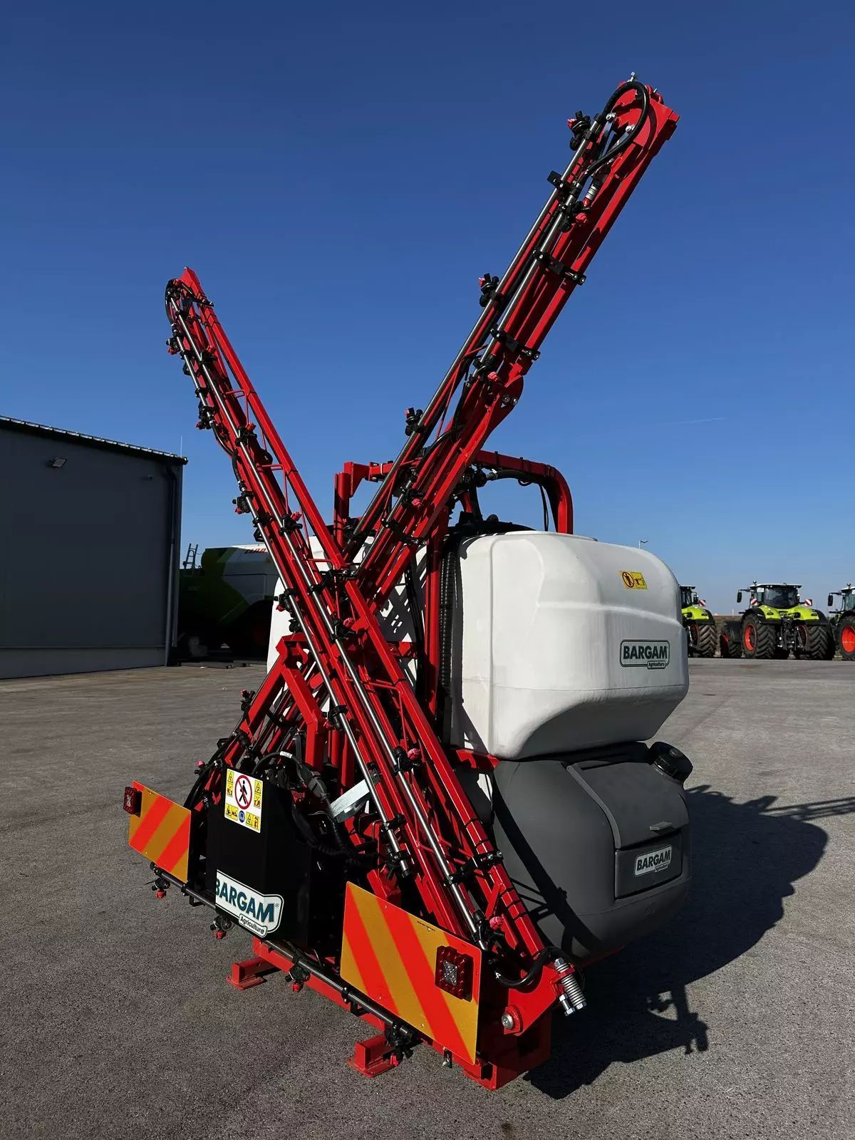 Bargam mec poly 1300/15m Sprayer €17,000