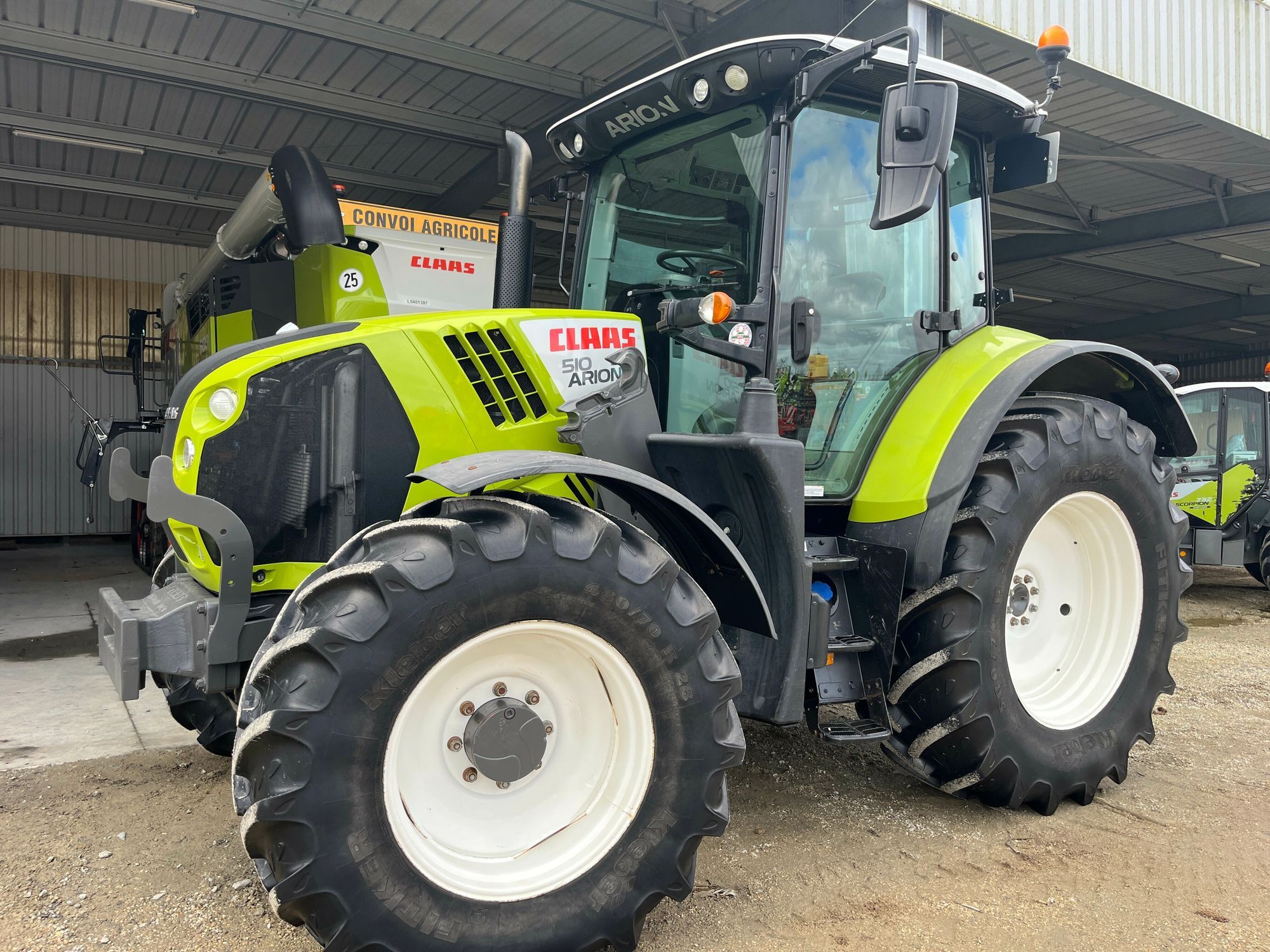 Claas Arion 510 Traktor 69 500 EUR