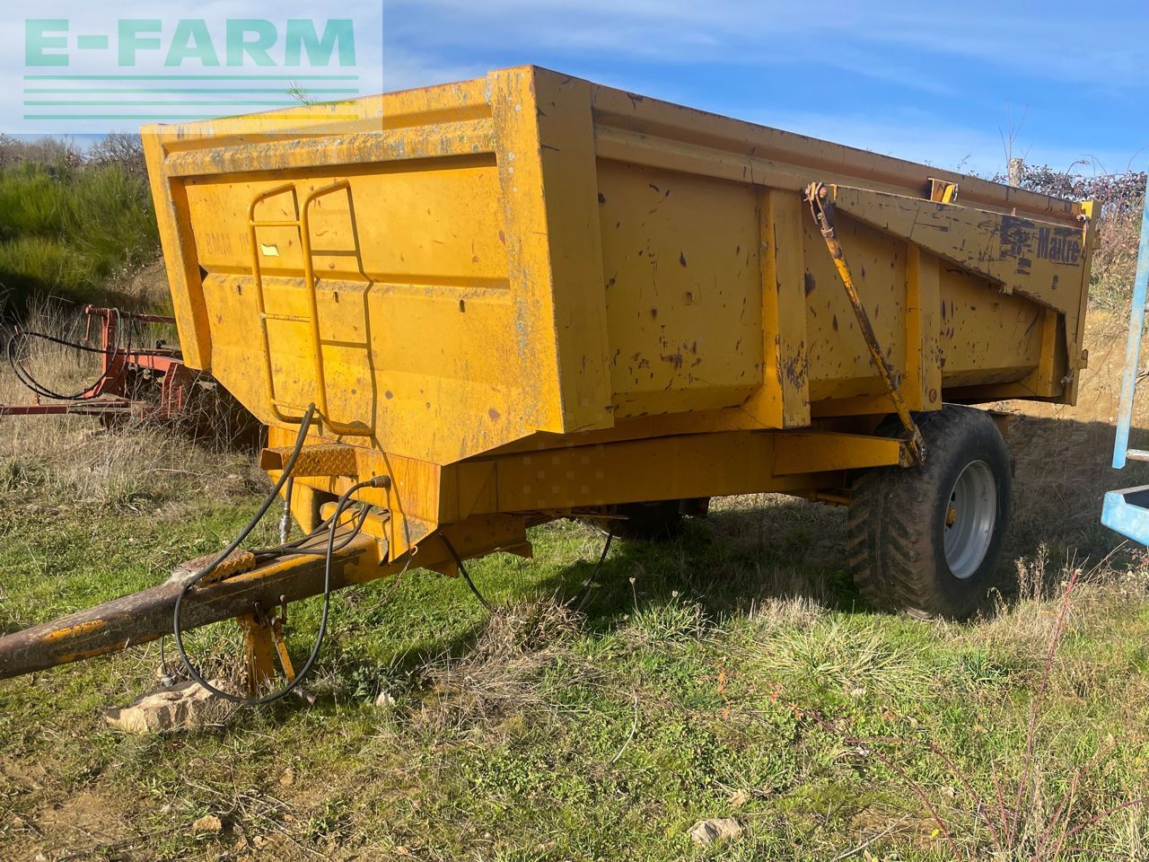 E-FARM: maitre bmm 85 - Benne - id XUHFPSX - 7 500 € - Année: 2000 - France