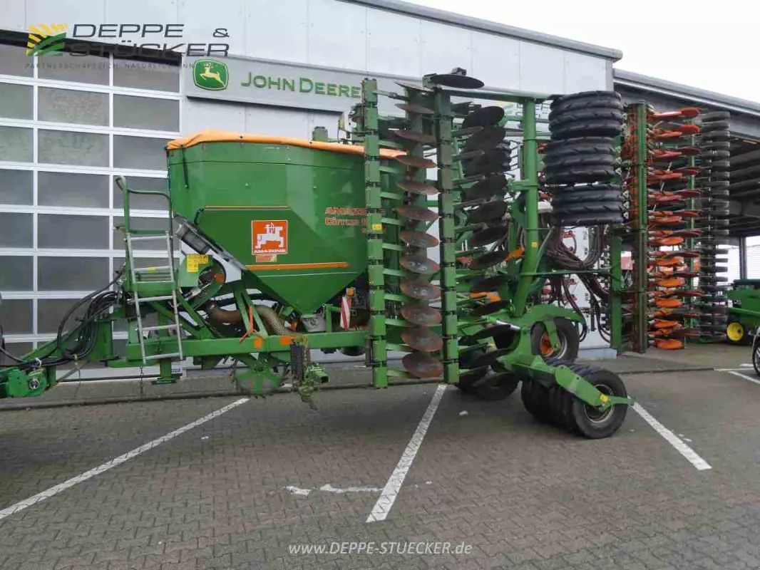 E-FARM: Amazone cirrus 6001 - Drilling machine combination - id LNCVXEC - €24,800 - Year of construction: 2010 - Germany