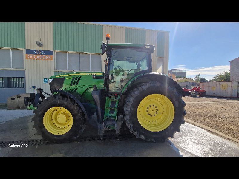 E-FARM: John Deere 6170 R - Tractor - id 8SRQJTJ - €64,000 - Year of construction: 2013 - Engine hours: 7,400,Engine power (HP): 170,France