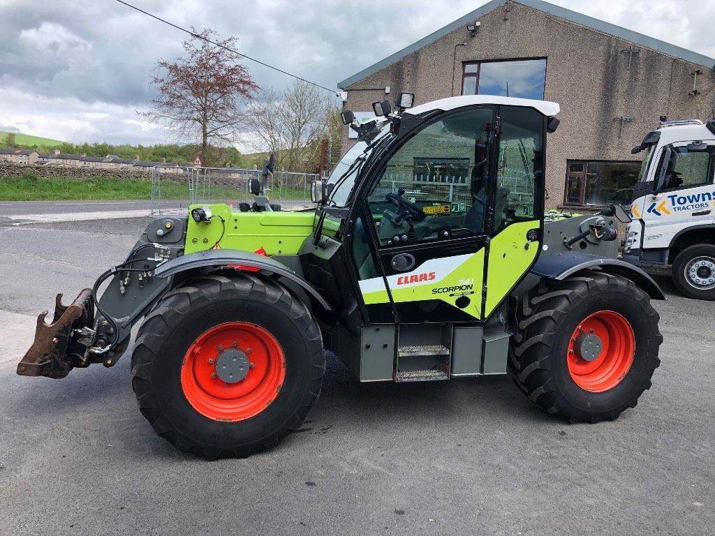 Claas Scorpion 741 Teleskoplader 49.462 €