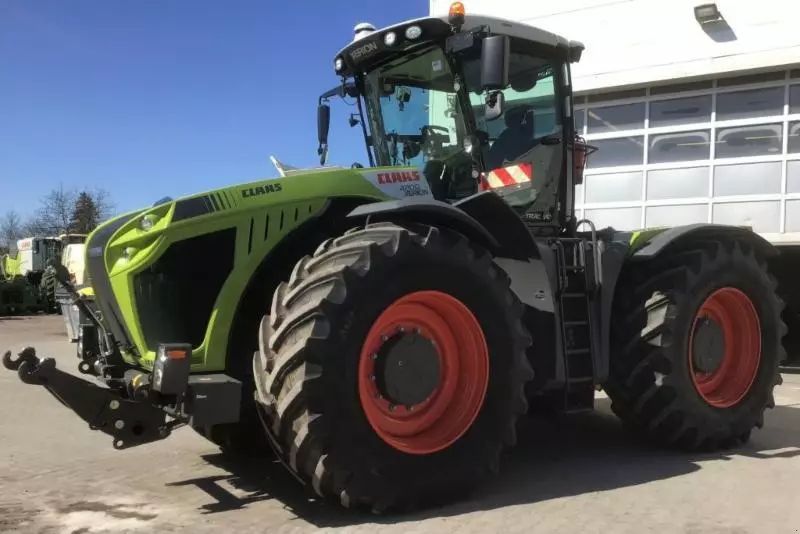 Claas Xerion 4200 TRAC VC Τρακτέρ 289.000 €