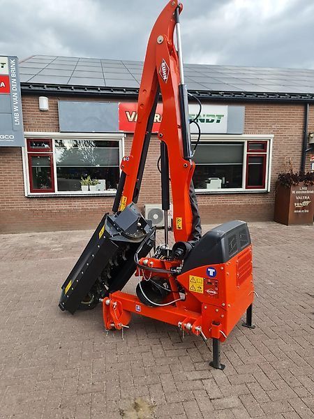 Kuhn agrilongert4745m armklepelmaaier demo model Косилки 14 250 €