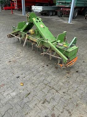 E-FARM: Amazone ke 302 - Herse à disques et disque compact - id 4J9GFSJ - 2 900 € - Année: 1995 - Allemagne