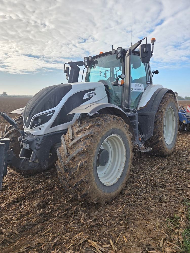 Valtra T214 Direct Traktor 98.000 €