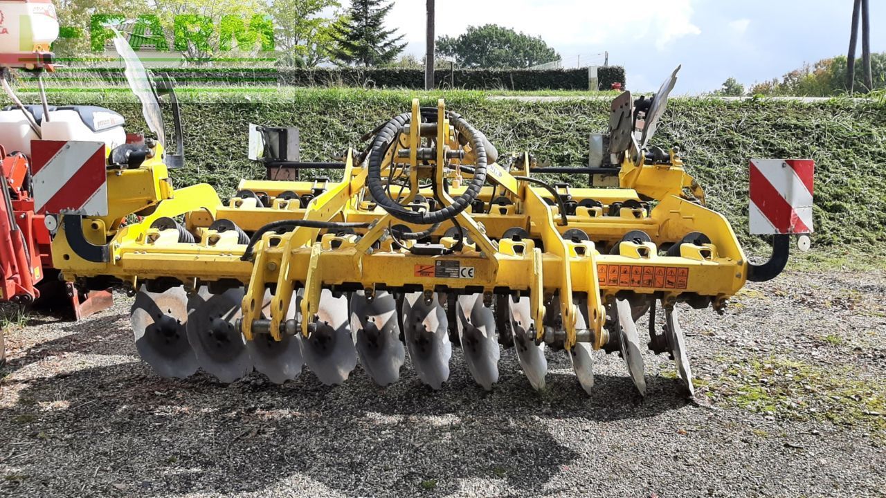 E-FARM: Bednar atlas 3000 - Култиватор - id 3CD35XM - 13 000 € - Година на построяване: 2016 - Франция