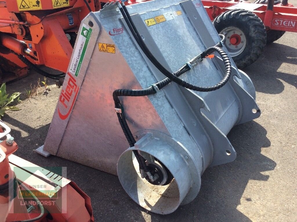 Fliegl 1,5m attachment €3,451