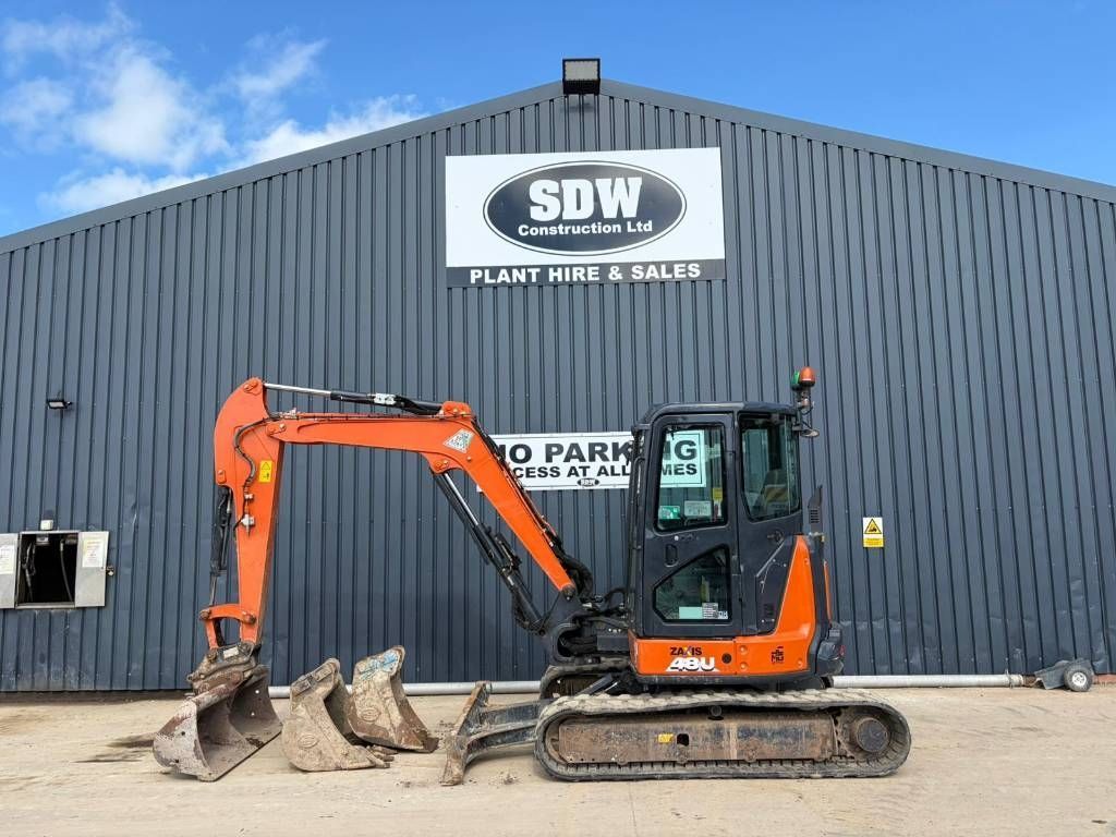 Hitachi zx 48 u-6 Мини-экскаватор 28 676 €