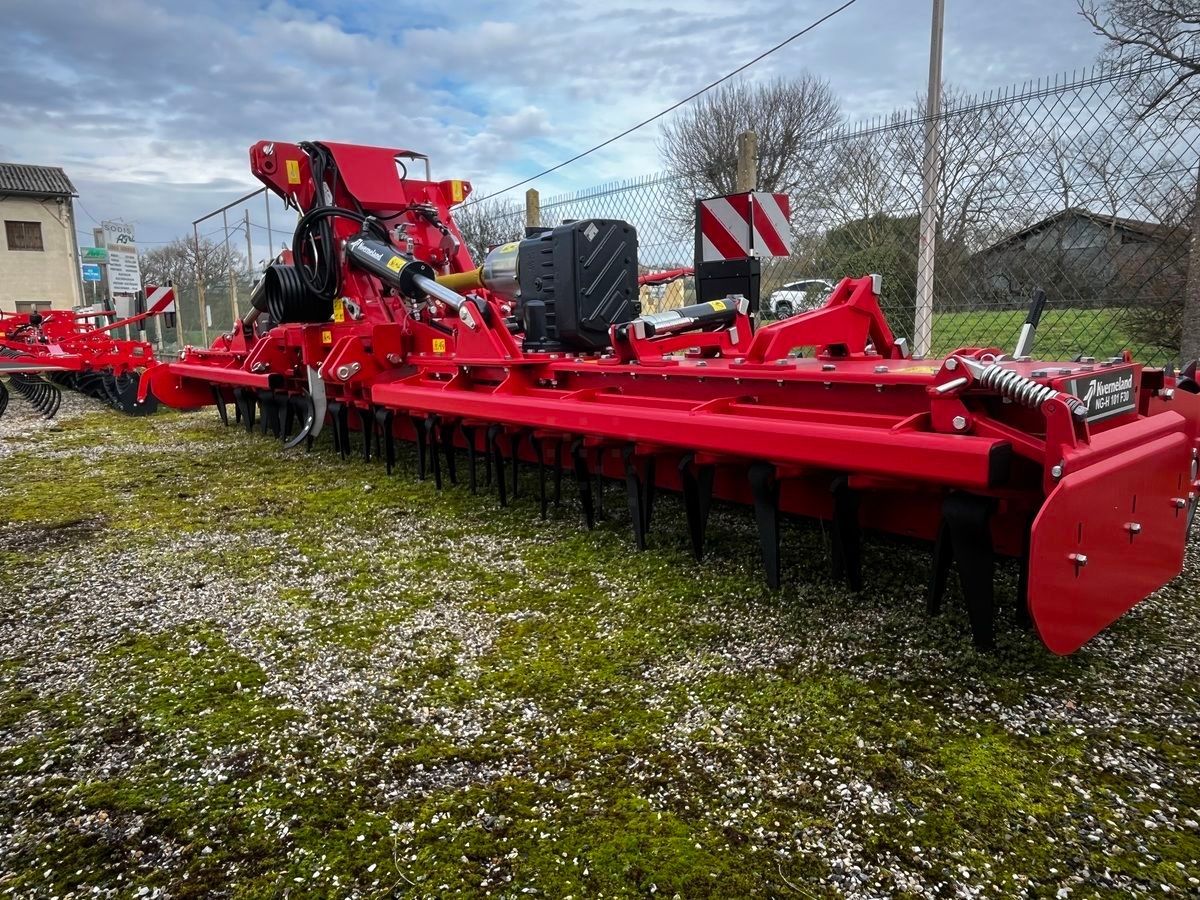 Kverneland advance ngh 101 f30 Power harrow €35,000