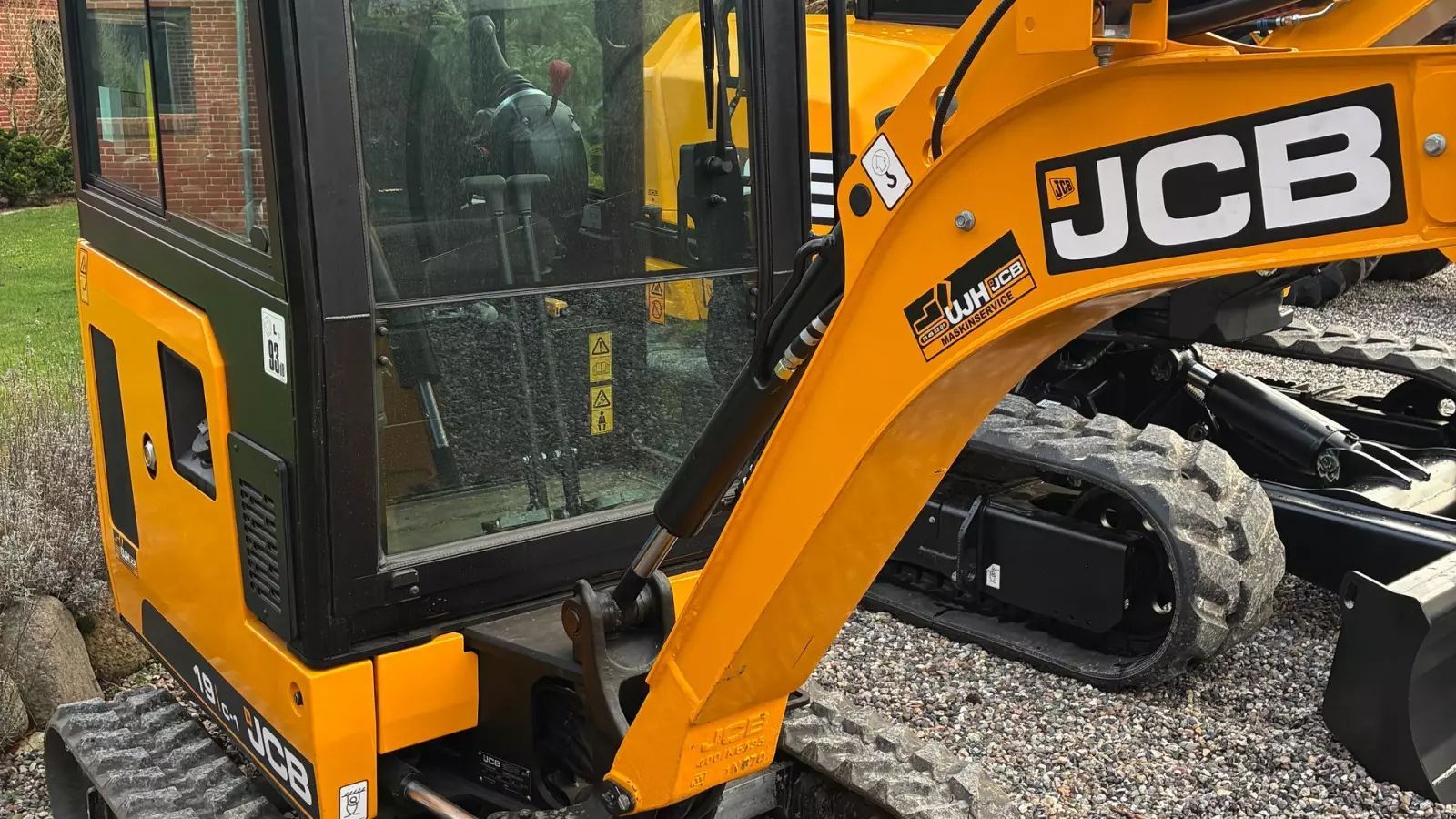 JCB 19c-1 Kotrógépek 29 443 EUR