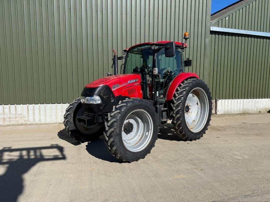 E-FARM: Case IH Farmall 105 - Traktor - id VTRKBFE - 27 545 € - Rok produkcji: 2017 - Motogodziny: 4008,Zjednoczone Królestwo