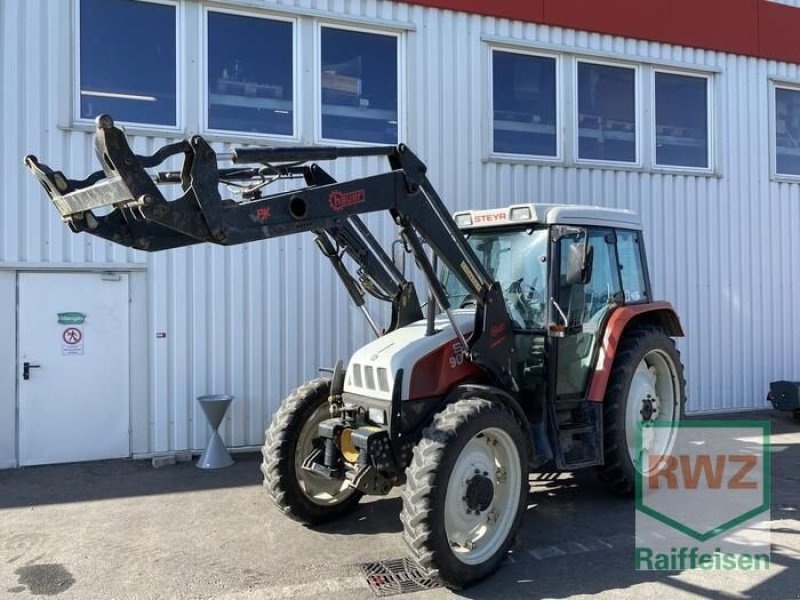Steyr 9086 tractor €29,328
