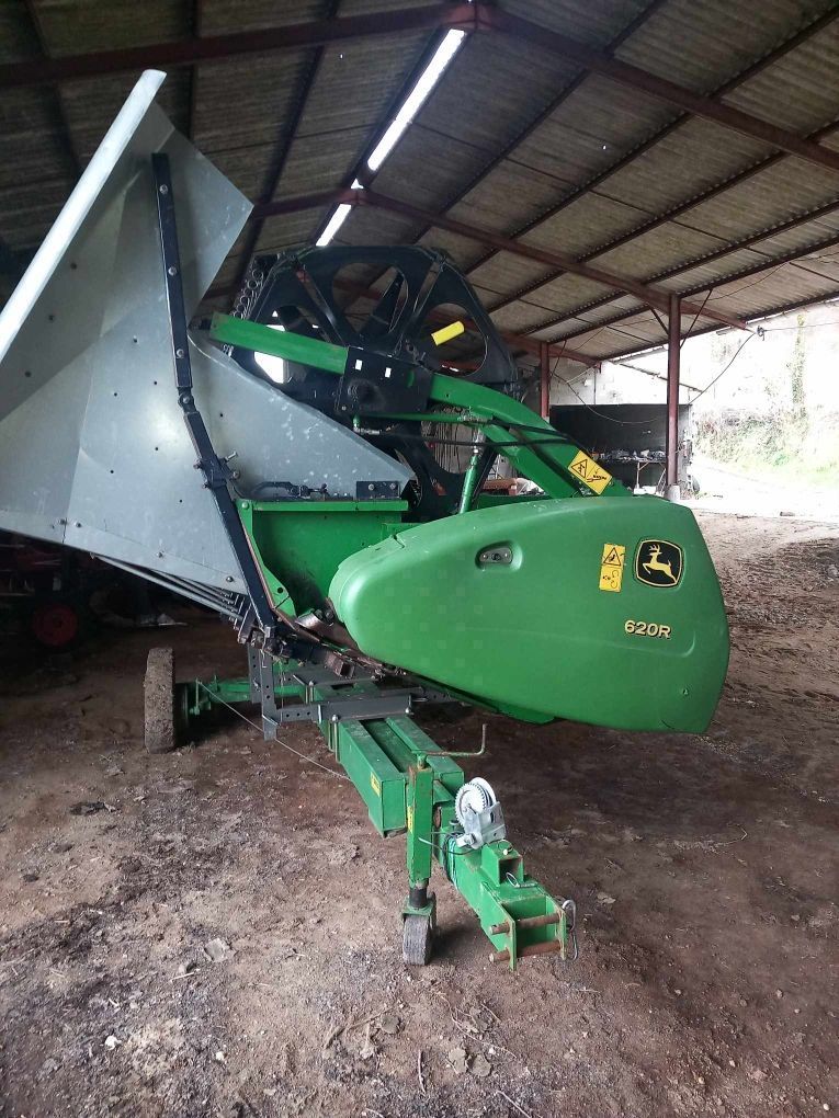 John Deere 620R Hedery do kombajnów zbożowych/sieczkarni 7000 €