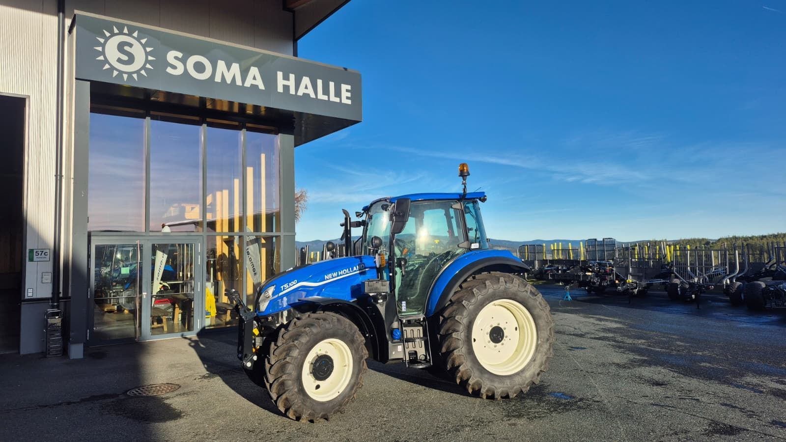 New Holland T5.100 Tractor €73,325