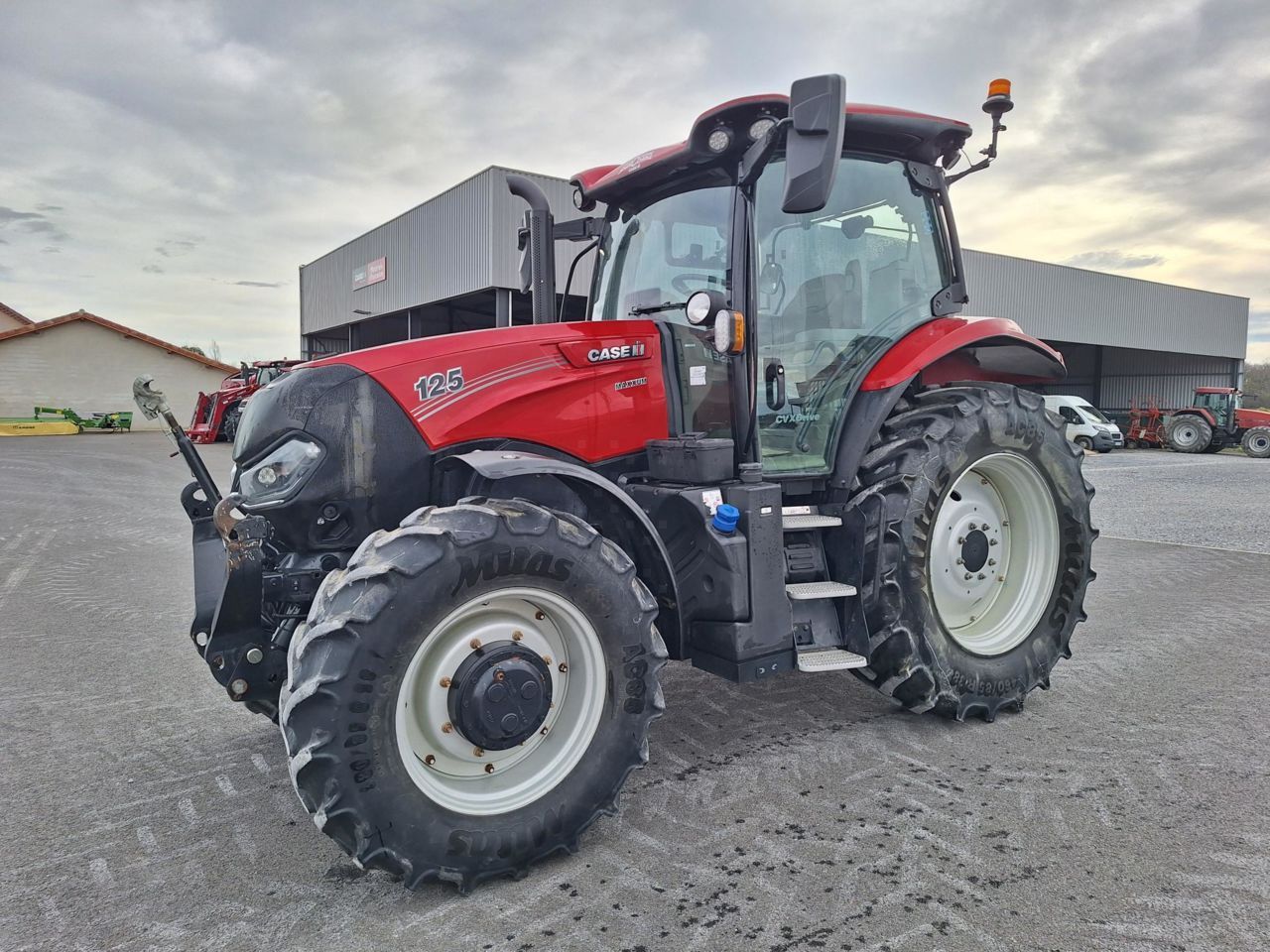 Case IH Maxxum 125 CVX Traktor 65.000 €