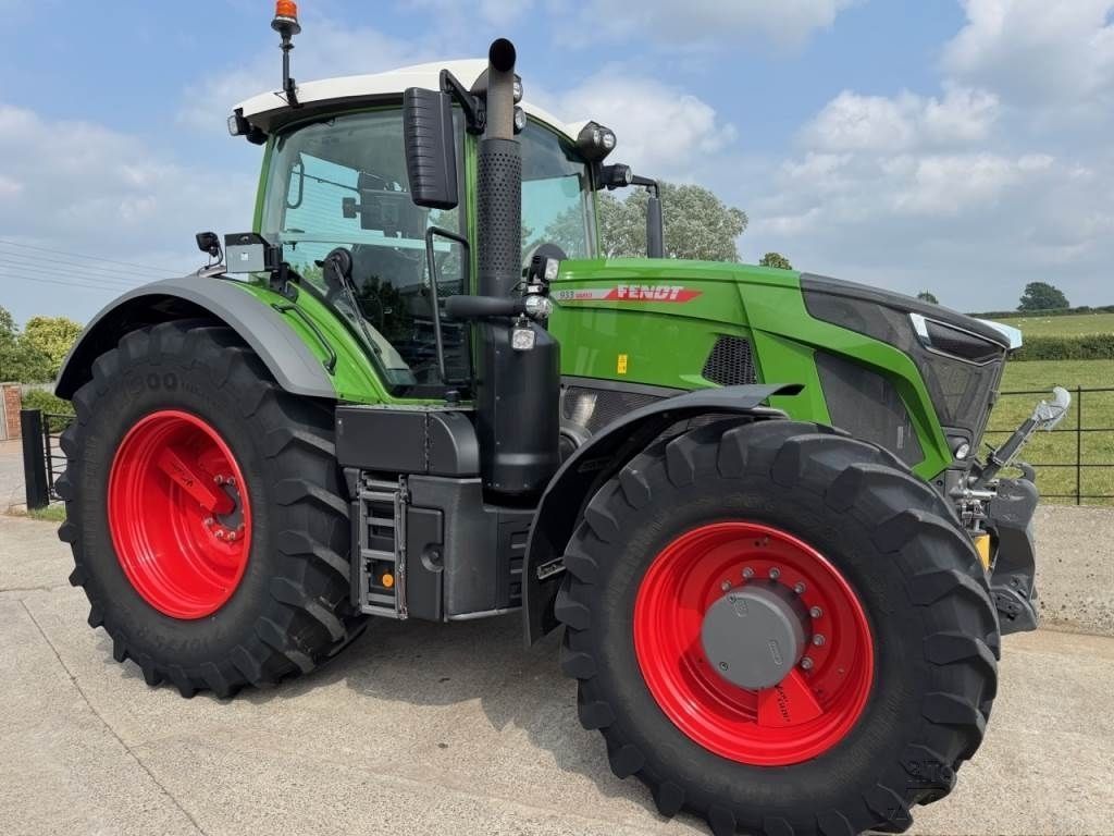 E-FARM: Fendt 933 Vario - Tracteur - id WXVIR3A - Année: 2024 - Lecture du nombre d'heure: 1 058,Royaume-Uni