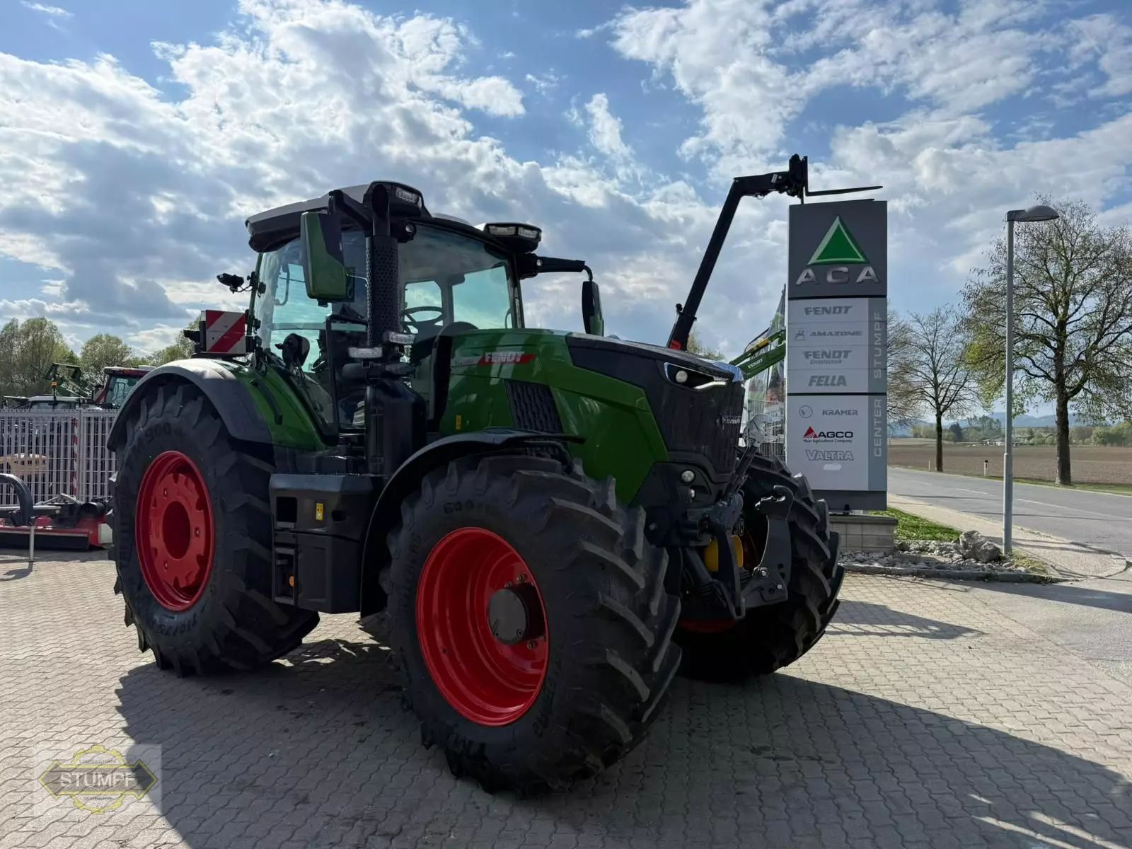 Fendt 832 Vario Tracteur 321 250 €