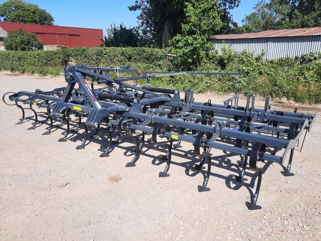 E-FARM: Hand-made vibro-déchaumeur pn 6.0m - Cultivator - id 6DI1WNL - €16,380 - France