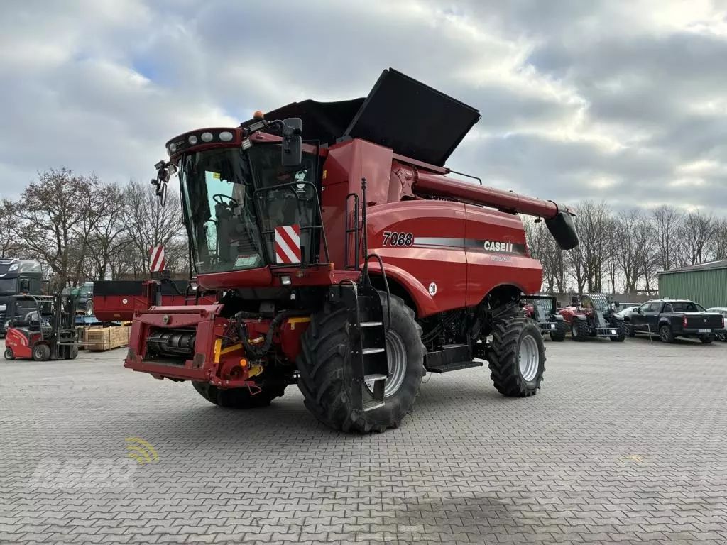 Case IH Axial-Flow 7088 Combine harvester €89,900