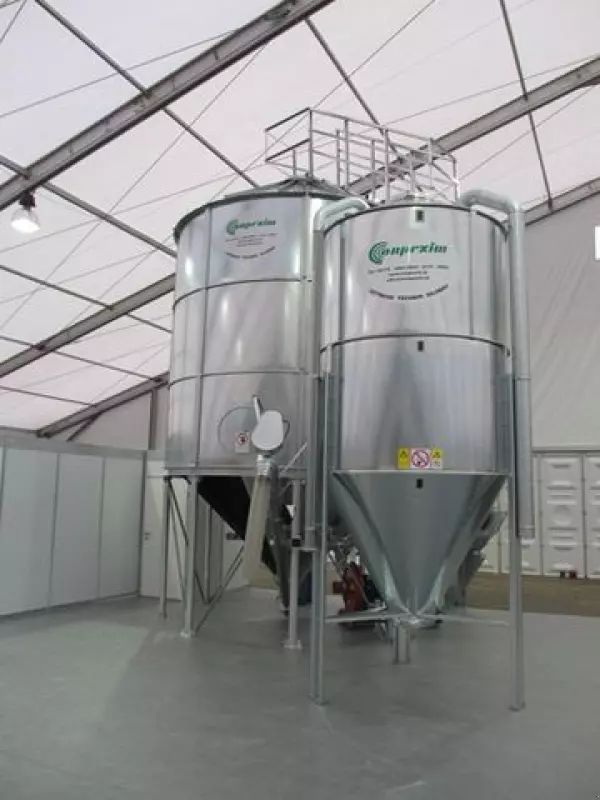 E-FARM: conpexim futtersilo 3,1 t fertig montiert - Trasformazione e stoccaggio cereali - id USELGWP - 2.283 € - Anno di costruzione: 2025 - Austria