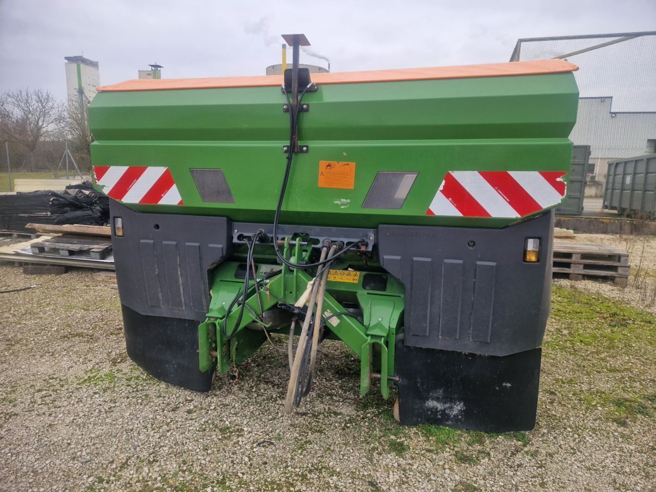 E-FARM: Amazone ZA-TS 4200 Ultra - Düngerstreuer - id 2XIU79E - 21.000 € - Baujahr: 2017 - Frankreich