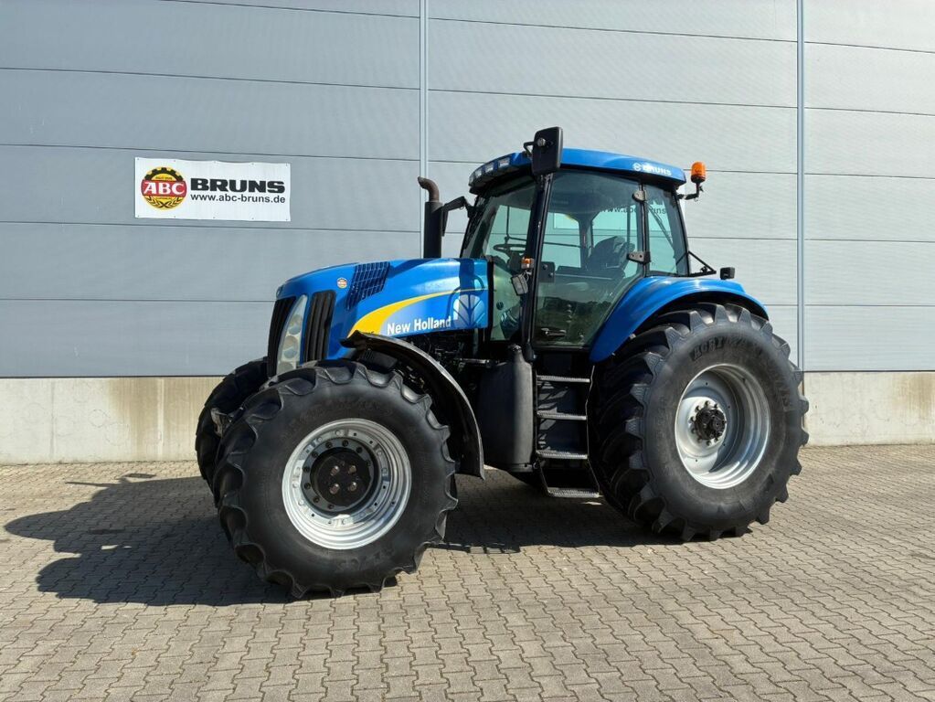 New Holland TG 255 Tractor €29,000
