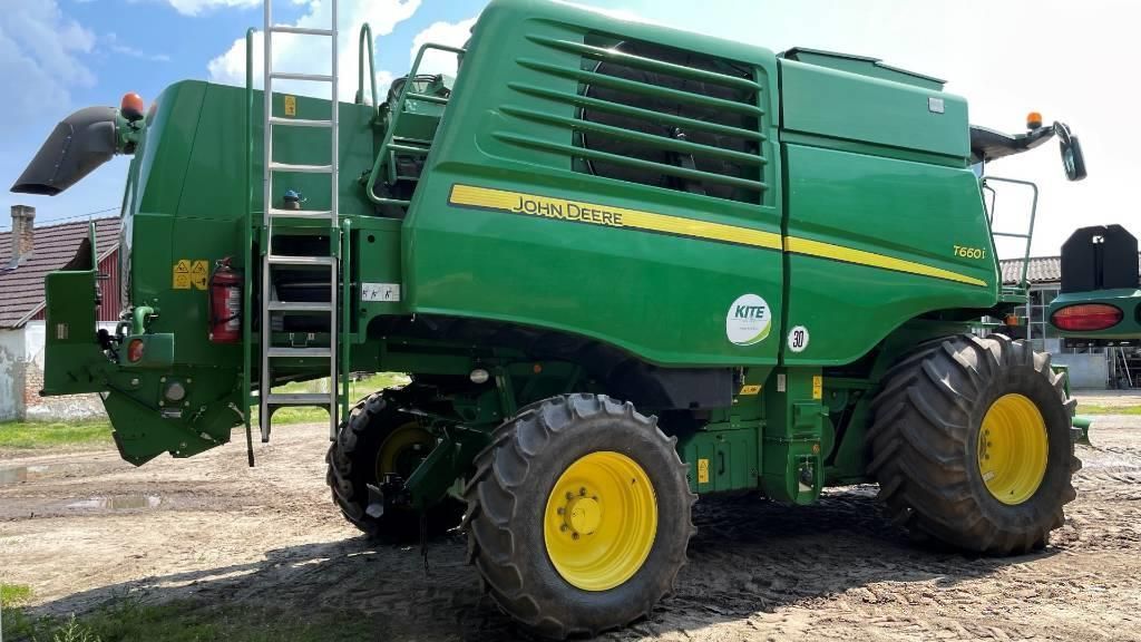 E-FARM: John Deere T 660 i - Cosechadora - id XGMC3DB - Año: 2018 - Horas: 882,Potencia del motor: 387,Hungría
