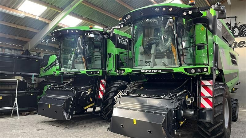 Deutz-Fahr 7206 with 24feed - 7.2m header. new and unused com Combine harvester €133,758