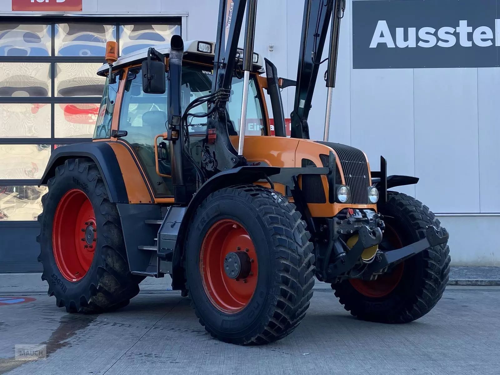 E-FARM: Fendt 714 Vario - Traktor - id FYAH89S - 48.230 € - Baujahr: 2003 - Abgelesene Motorstunden: 8.261,Motorleistung (PS): 152,Österreich