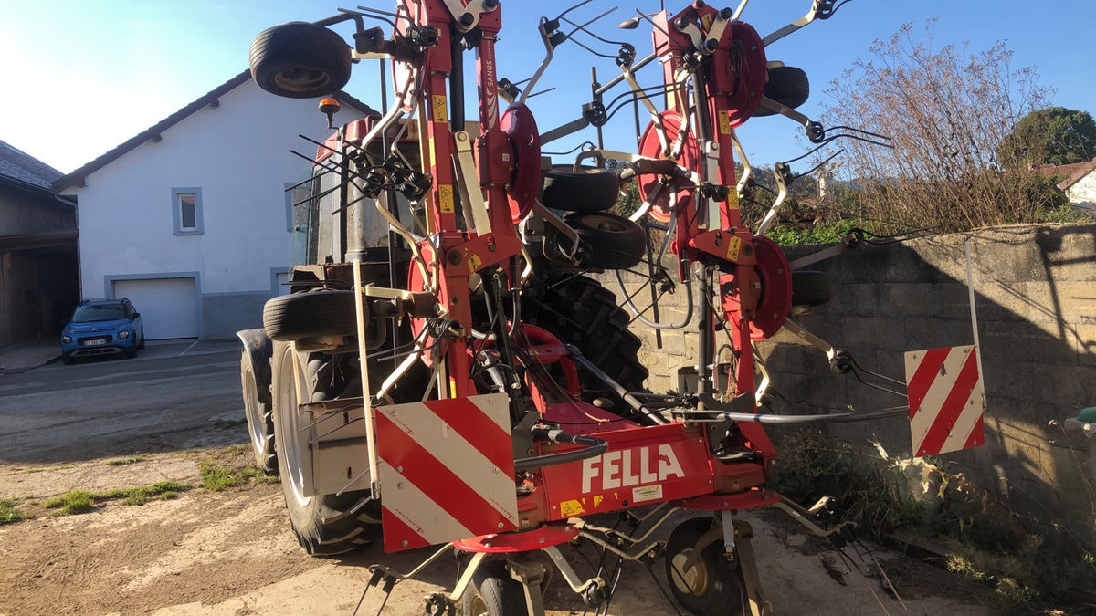 FELLA Sanos 8608 DN rotaryhaymaker €11,000