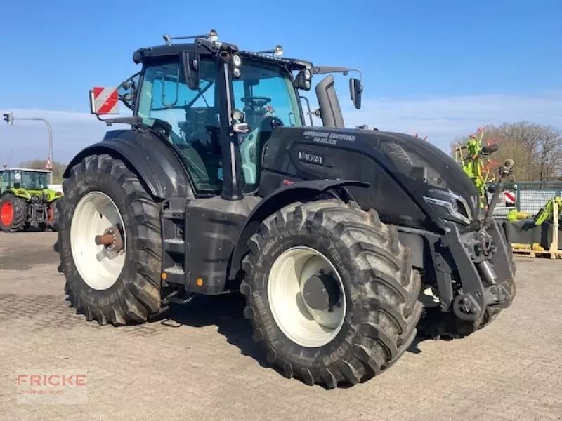 Valtra q305 unlimited Tractor €139,000