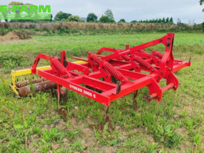 E-FARM: Pöttinger Synkro 3000 S - Cultivator - id BPMQWTX - €6,900 - Year of construction: 2013