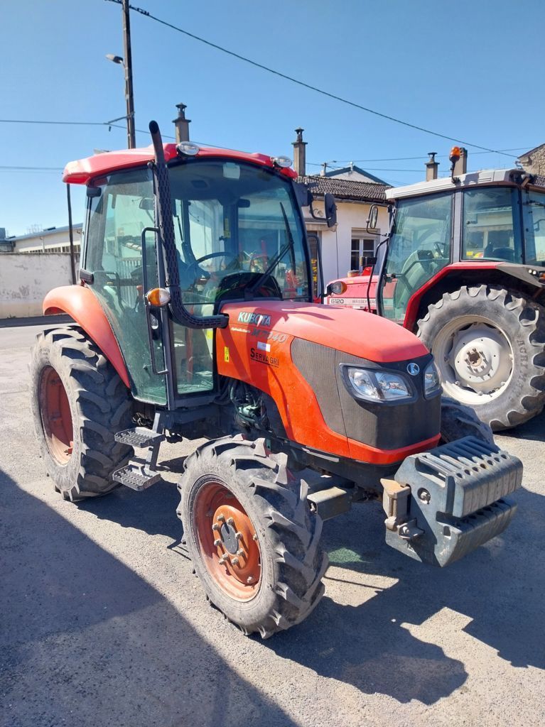 E-FARM: Kubota M 7040 - Traktor - id 9AABGFQ - 21.000 € - Baujahr: 2008 - Abgelesene Motorstunden: 6.880,Motorleistung (PS): 70,Frankreich