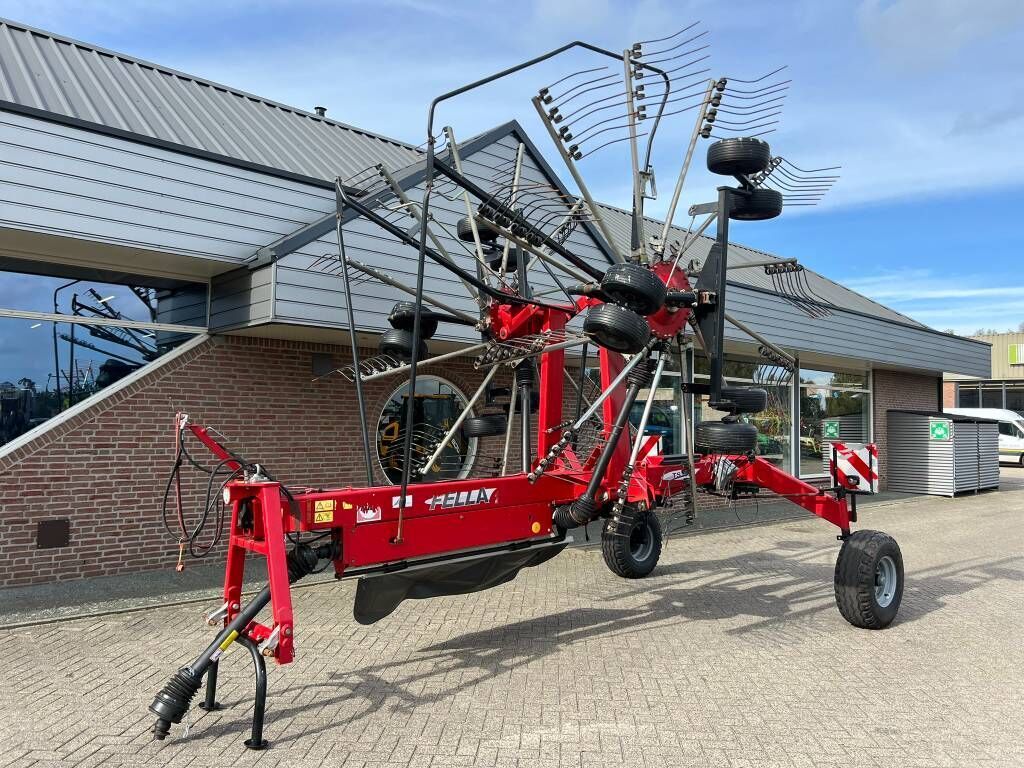 E-FARM: FELLA TS 880 - Faneuse - id CCBPUQV - 12 500 € - Année: 2011 - Pays-Bas