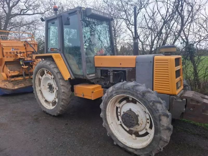 Renault 110-14 Tracteur 15 000 €