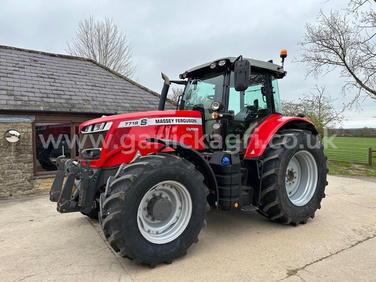 Massey Ferguson 7718 S Traktor 73 421 €