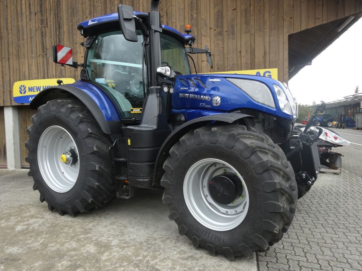 E-FARM: New Holland T7.300 - Tracteur - id X7XTVYX - Année: 2024 - Suisse
