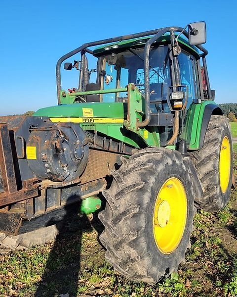 John Deere 6910 Traktor 99 800 EUR