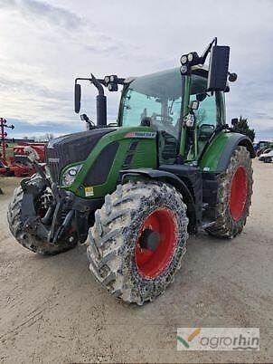 E-FARM: Fendt 514 Vario - Tracteur - id JQSCEFQ - 89 000 € - Année: 2018 - Lecture du nombre d'heure: 3 910,Puissance du moteur (chevaux): 138,France